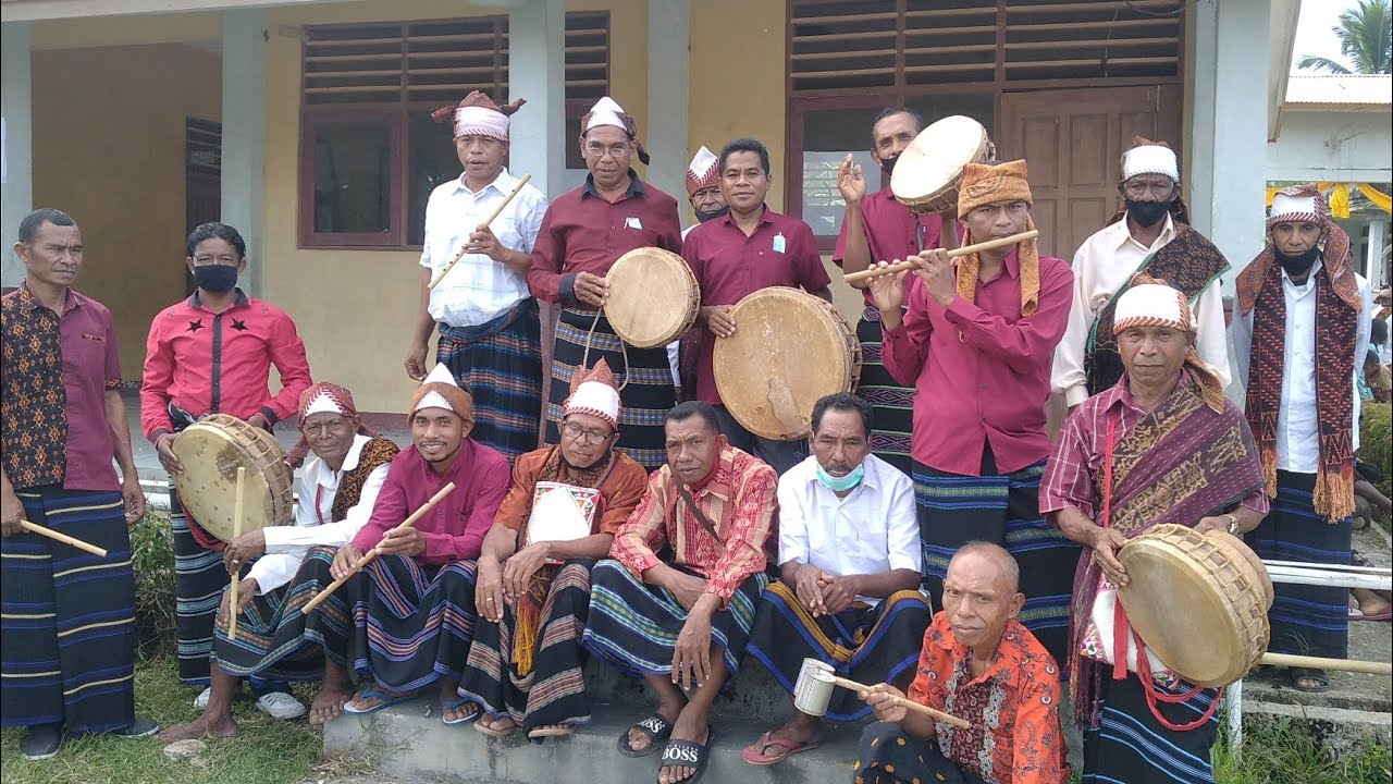 Alunan Musik Suling - Sanggar Seni Desa Tiwerea - Ende Flores (Flute Music - Tiwerea Village)