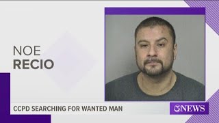 Corpus Christi police asking the public to find man with four outstanding felony warrants