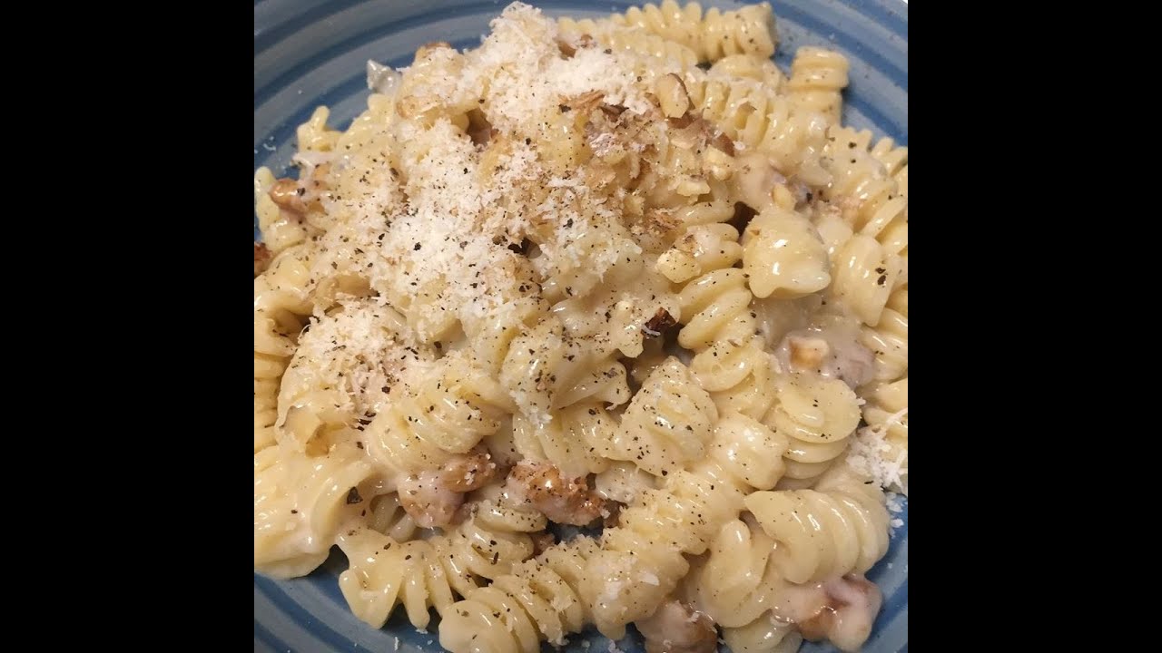 PASTA GORGONZOLA e NOCI