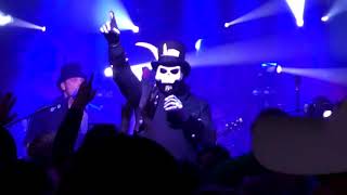Voodoo Slim Covering Enter Sandman/Kid Rock