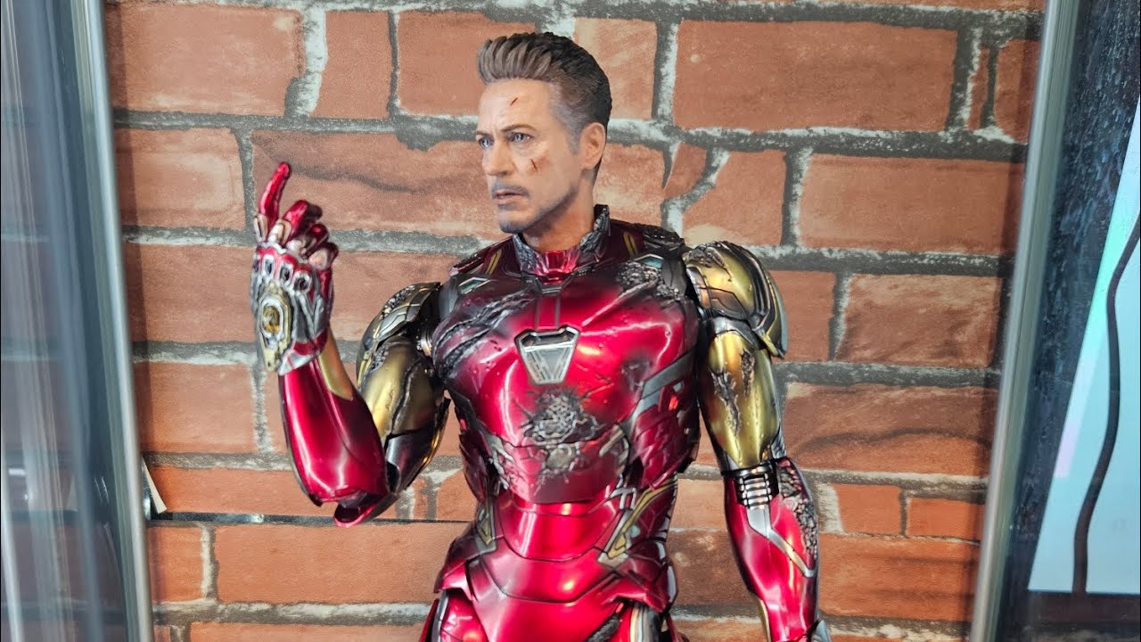 Unboxing Video: Iron Man Avengers Endgame Diecast by Hot Toys