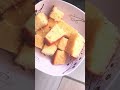 Hoje tomei o café da tarde com bolo de iogurte #donadecasa #diaadia #bolo