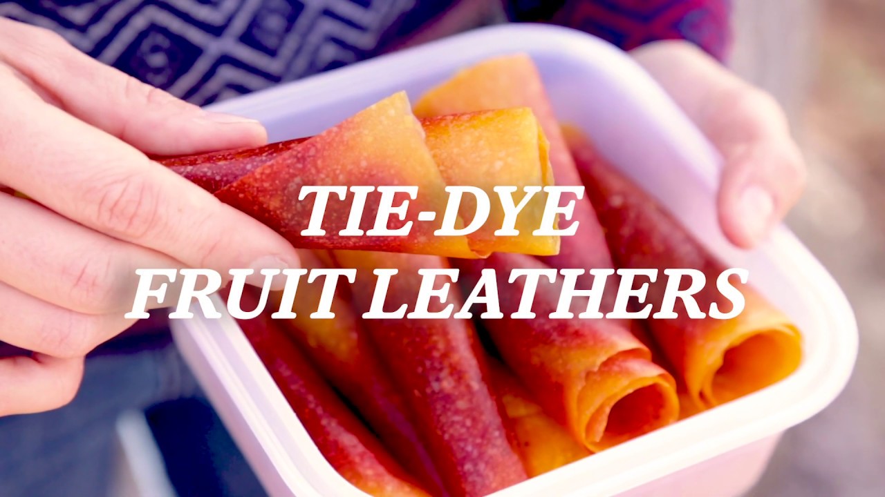 How to Make Tie-Dye Fruit Leathers - REI Camping Recipes