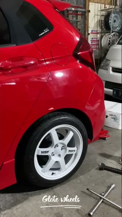 Rays TE 37 di Jazz Gk5 merah
