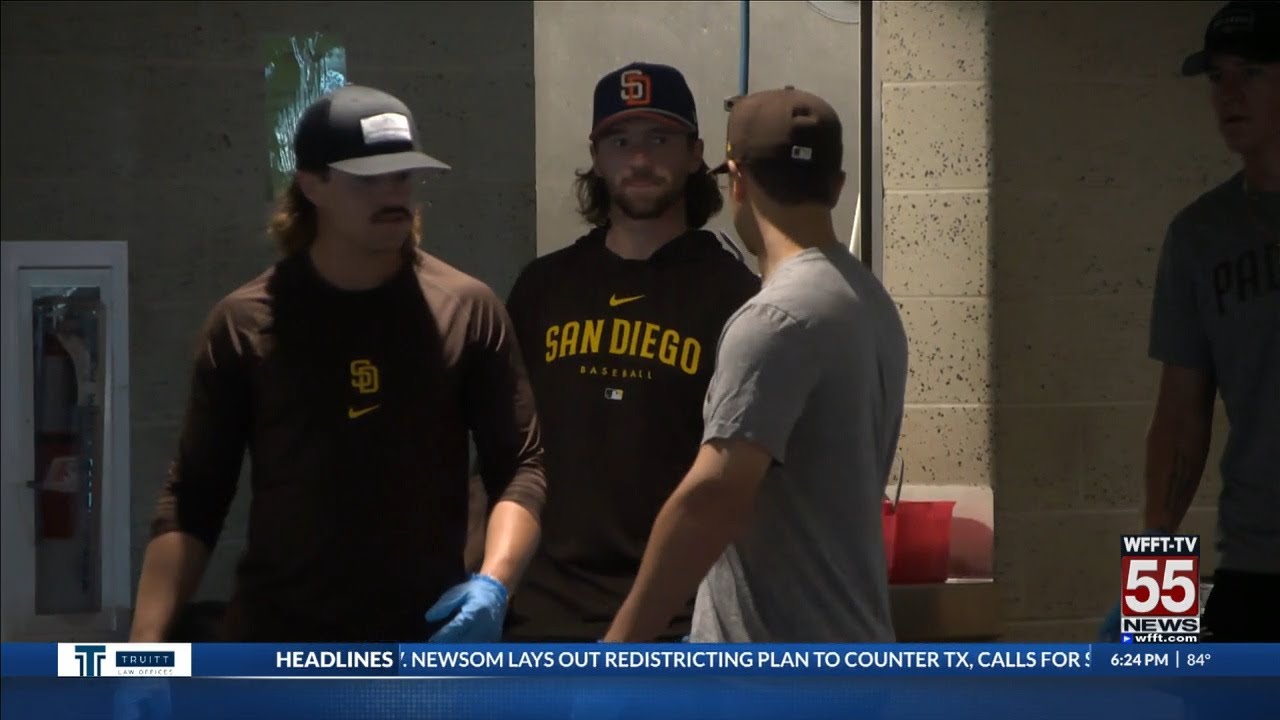 TinCaps spend day cooking and cleaning at Fort Wayne's Rescue Mission