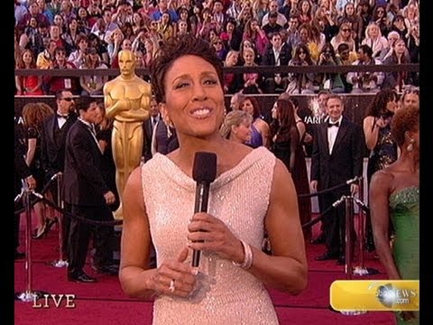 Good Morning America anchor Robin Roberts shined at the 2012 Academy Awards red carpet. *More: bit.ly