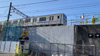 JR東日本幕張車両センターに千葉駅方面から入線する列車。
