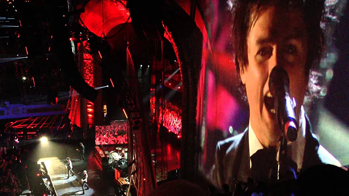 Green Day - American Idiot live (Rock & Roll Hall of Fame Induction 2015)