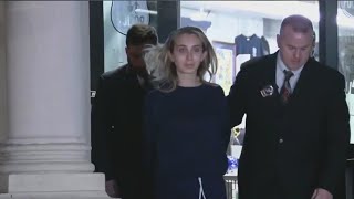 Brooklyn woman charged with killing father, critically injuring sister