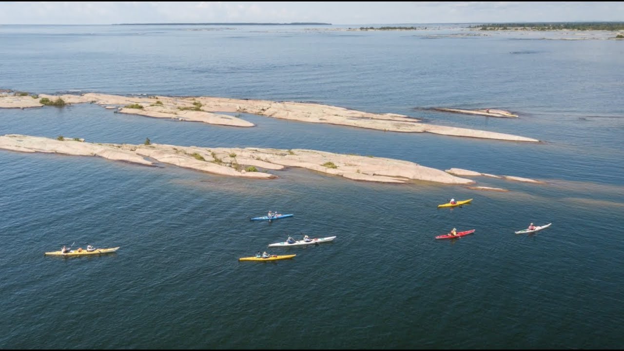 Georgian Bay Sea Kayaking with Black Feather - Slideshow