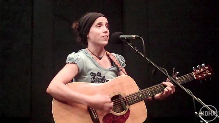 Gina Holsopple "Old Pine Tree" Live at KDHX 9/11/11
