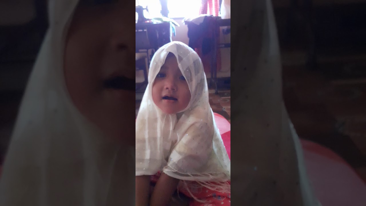 Anak lagi baca Al-Qur�an - YouTube