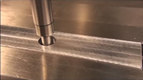 How to Use an Edge Finder to Locate the Center of a Hole