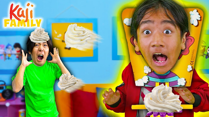Ryan Plays PIE FACE! Family Fun Game
