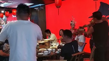 Cách mời rượu độc đáo trong văn hóa ẩm thực Trung Hoa( dân tộc Miêu)