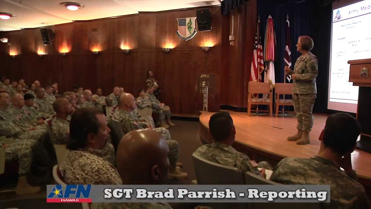 U.S. Army Surgeon General visits Tripler Army Medical Center