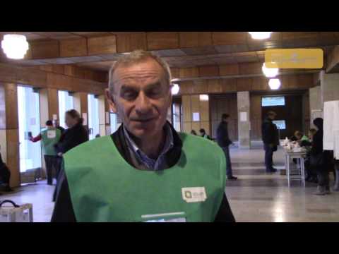 \"ქართული ოცნების\" სააგიტაციო გაზეთი 26-ე უბნის სარეგისტრაციო მაგიდაზე