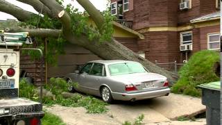 Gov. Walker tours La Crosse storm damage