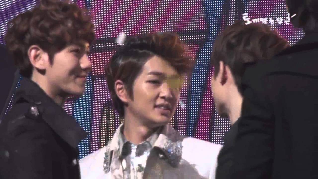 130101 가요대제전 엔딩 온유 (ending onew)