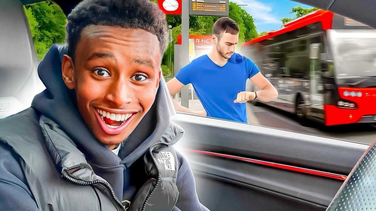 Mensen Die Wachten Op Bus Brengen Naar Bestemming! 🚌 (Audi RSQ3)