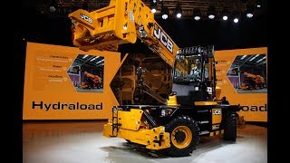 JCB's first ever rotating telehandler launched.