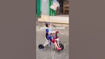 mandi hujan#mandi #hujan #shorts #short #videoshort #videoshortsviral