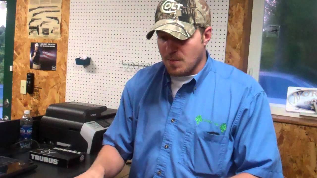 Smith & Wesson M&P22 Review @ Trigger Happy