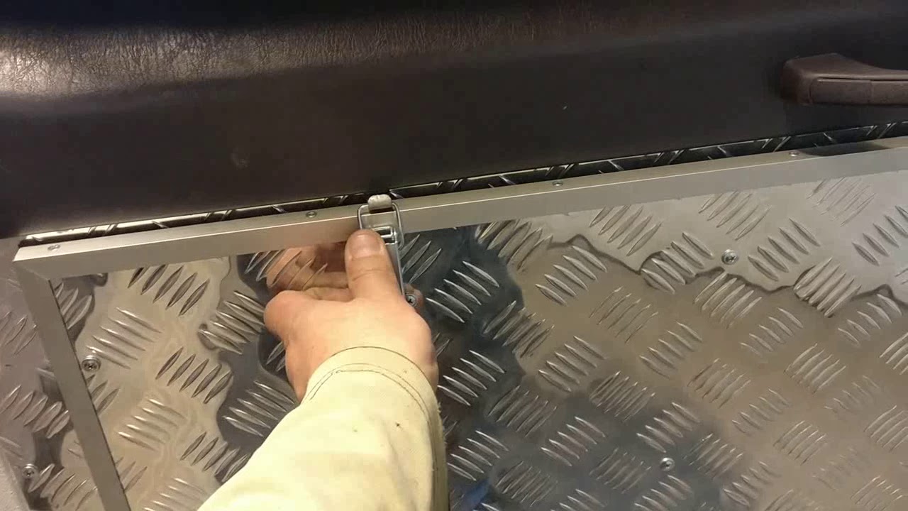 Стол в багажник