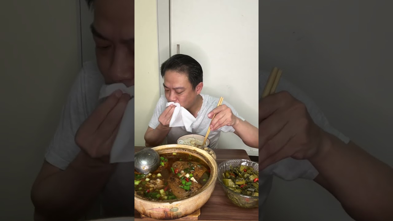 Mukbang cá chưng tương