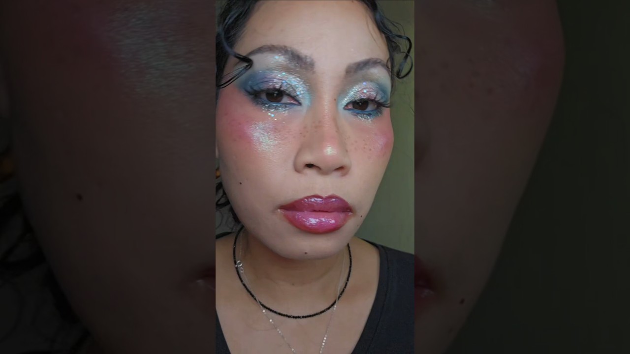 I did this eyeshadow tutorial because I bought another palette 