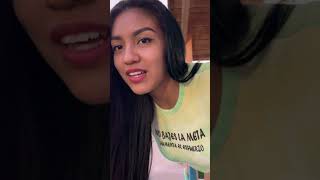 Estirando En La Calle