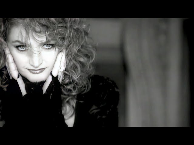 Bonnie Tyler - Making Love (Out of Nothing at All) class=