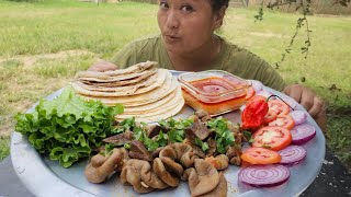 Mexicana wrap tortillas with naga style curry,king chilli || northeast naga mukbang 