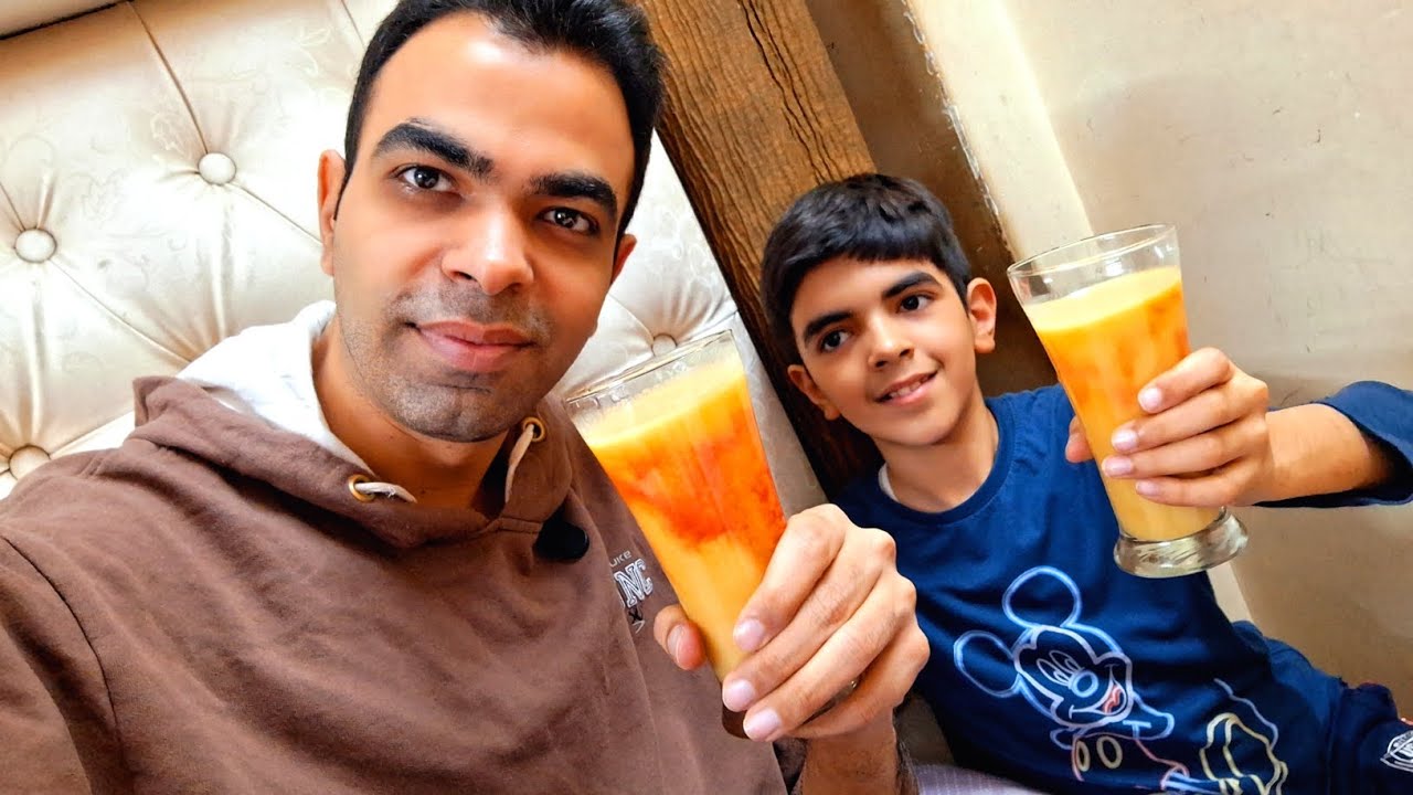 Mango shake mein yeh kya dal ke pe liya 🤪