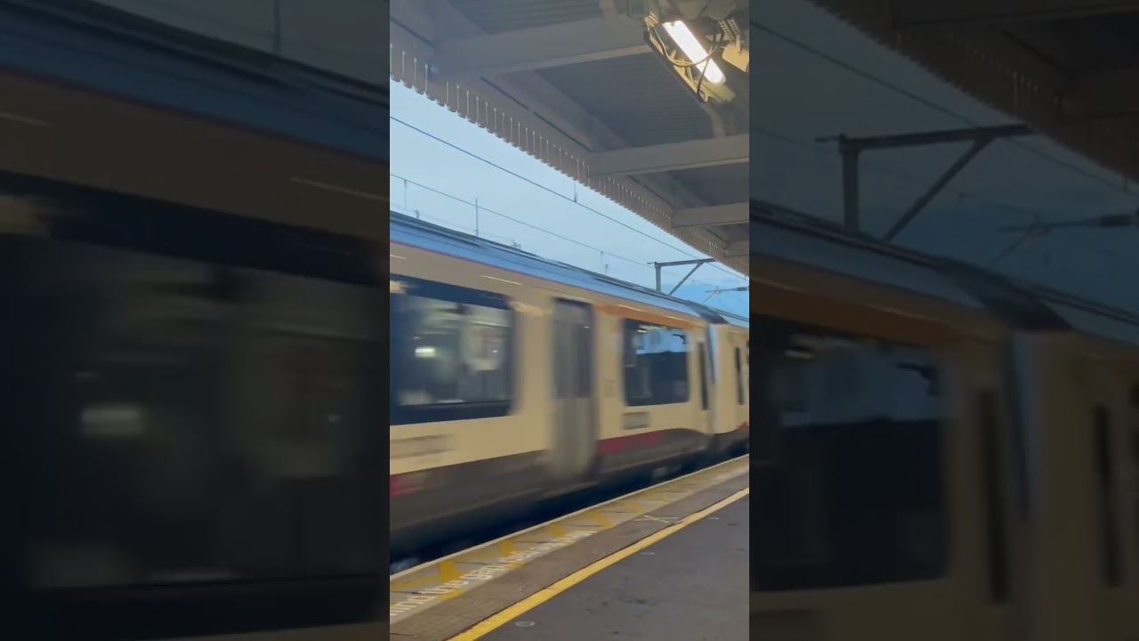 GA Class 321s 321312/321314/321329 Passing Romford