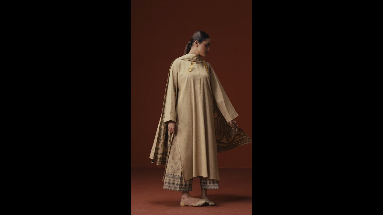 SAPPHIRE READY TO WEAR - INTERMIX'25