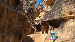 Willis Creek Slot Canyons ❤️‍🔥 #explorewithcassie #utah #brycecanyon #backroads #roadtrippin #az 