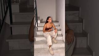 aretousa intro in my dentist’s stairwell lol #evangelia #aretousa #erotokritos #acapella