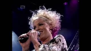 Pink- Just Like A Pill (Live At The Princes Trust Royal Gala, 2006) Resimi