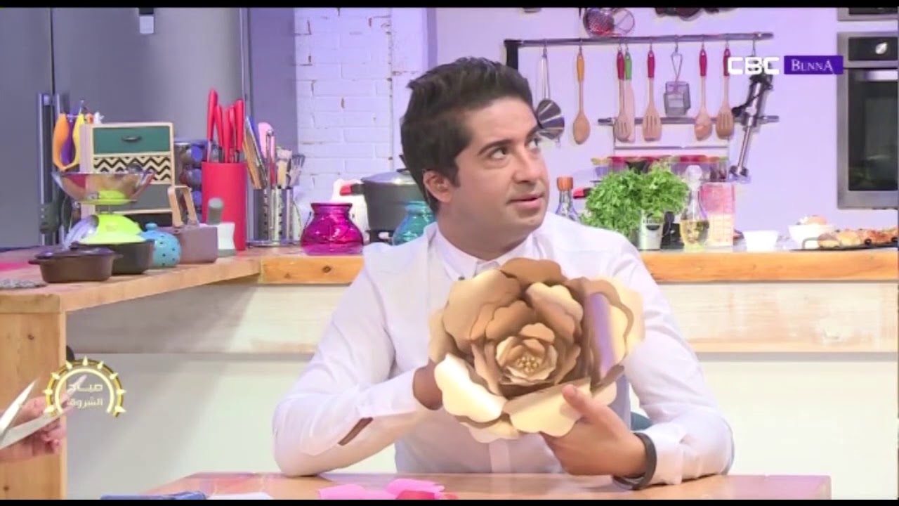 حيل بسيطة لصنع ديكور من الورود