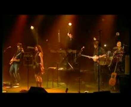 ELSA LUNGHINI - SOUS MA ROBE (Live à L'Européen)