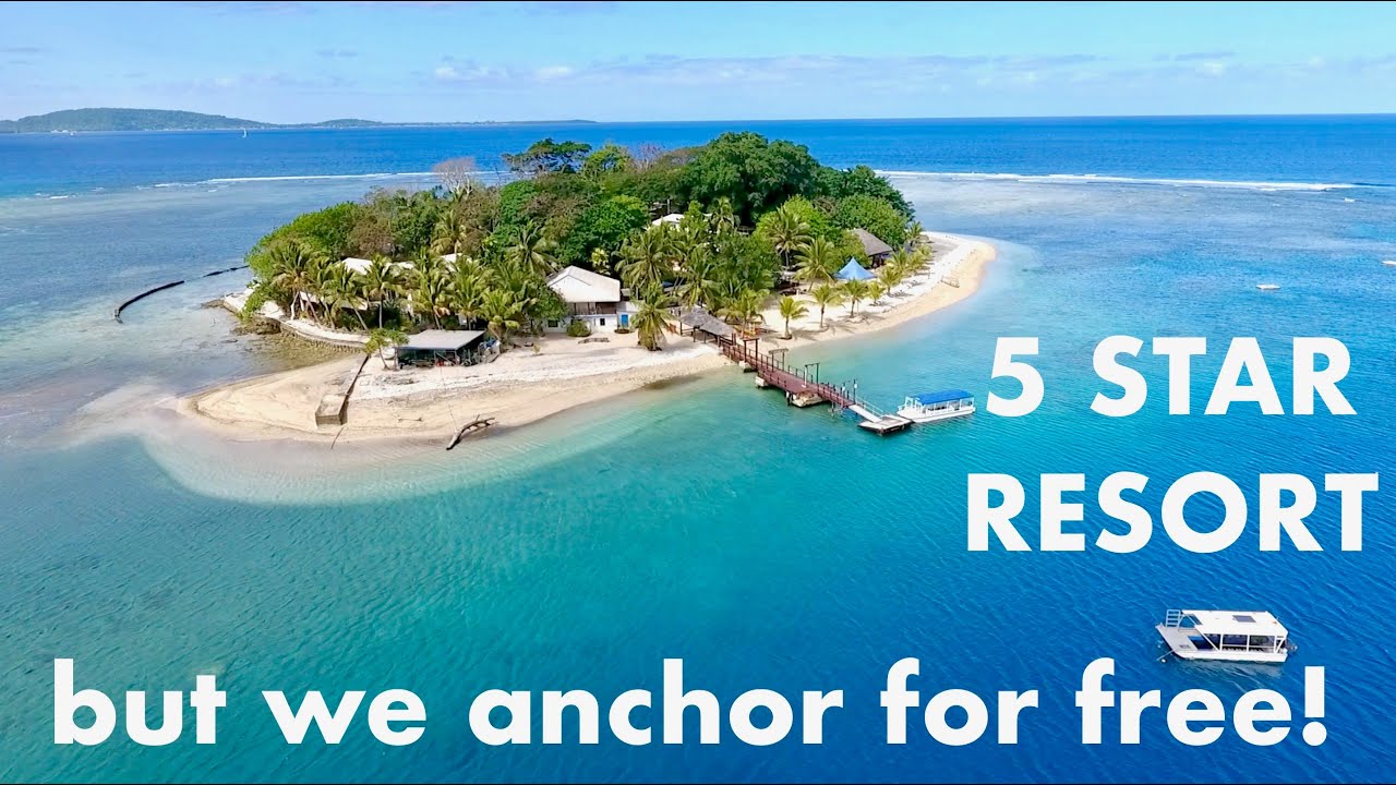 5 STAR resort but we anchor for free!: Sailing Latitude EP28