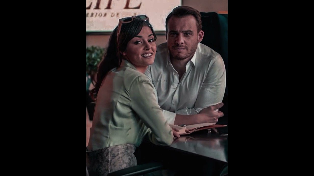 В сеть попали кадры поцелуя Керема Бюрсина и Ханде Эрчел: «Мы женаты, всем плевать!»