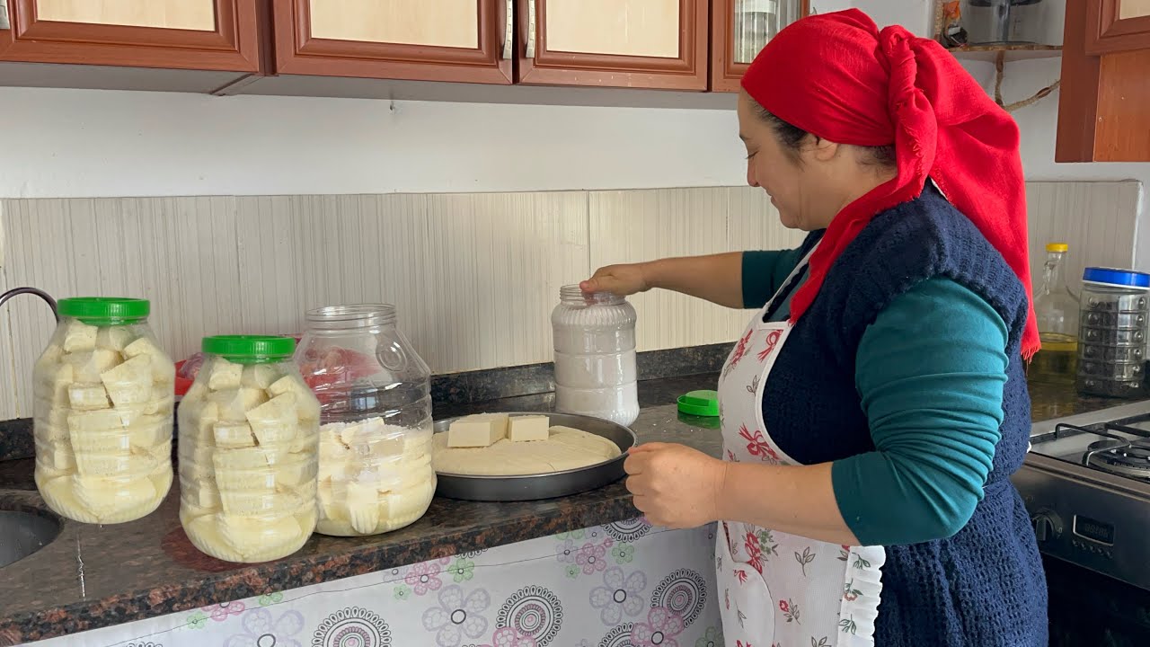 Şömineli sobada kuzu etinden lezzetli köy horozu pişirdim, peynir yaptım |Köy evi misafir ağırlama  