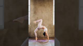 Morning Yoga 🧘 part-0011#yogagirl #stitch #yogapostures #flexibility #yogapose #yoga #shorts