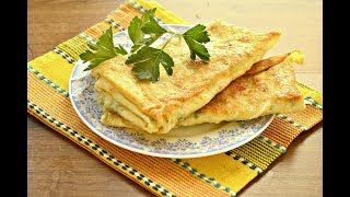 Тонкий лаваш обжаренный с сыром и зеленью