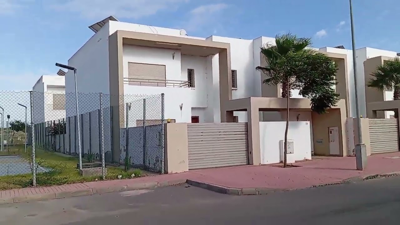 فيلات من 400 م 350 م جوفي حد السوالم اقرب بياج ديال لوتوروت مزيد من المعلومات اتصال 0630184239