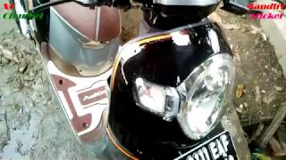 Honda Scoopy Adds Glossy Wrap With A Translucent Sticker