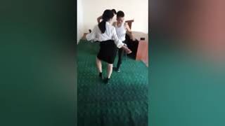 Sharmanda Qiz Yigit Bilan Maktabda Raqisga Apti