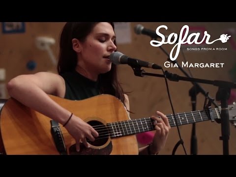 Gia Margaret - Shh Goodnight | Sofar Chicago